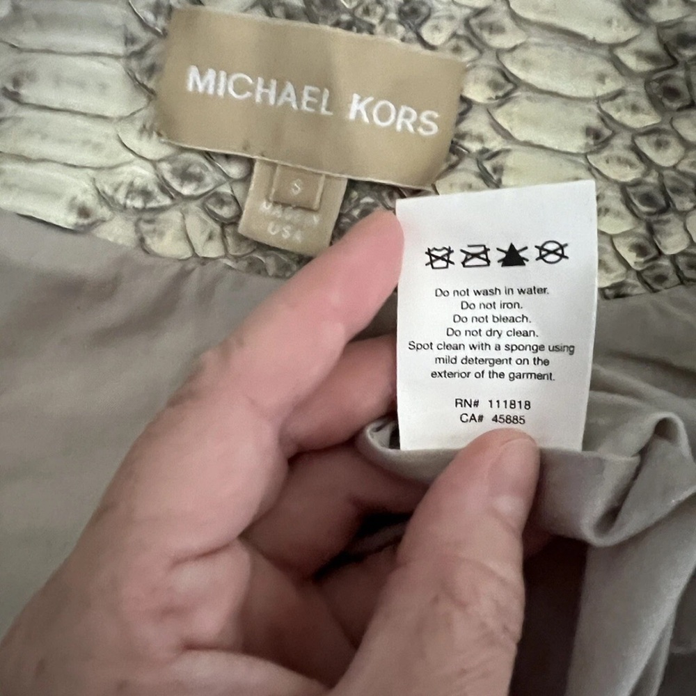 Michael Kors Collection real Snakeskin python Cream beige coat jacket s small - Picture 11 of 15